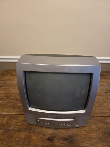 Vintage toshiba mv13p2 - vintage, 13"