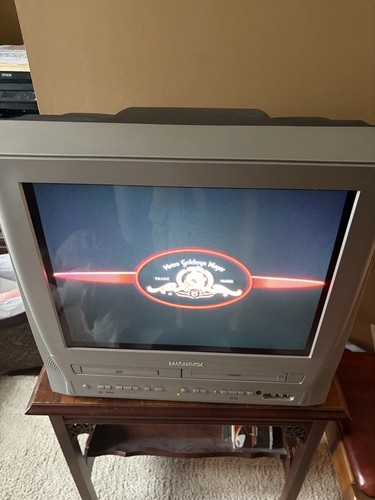 Magnavox mwc20t6 crt tv - magnavox, 20"