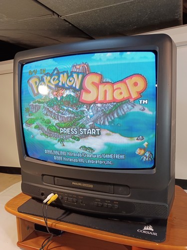 Magnavox tv vcr combo - 19",