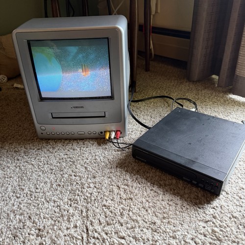 Retro toshiba crt tv - 9",
