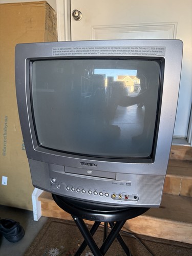 Toshiba crt dvd - toshiba, 13"