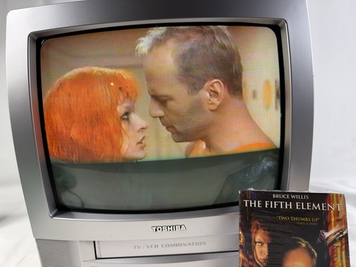 Toshiba crt vcr combo - 13",
