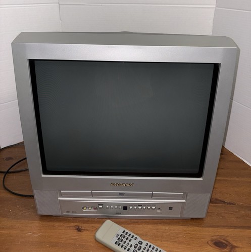 Vtg sylvania inch - 20, flat